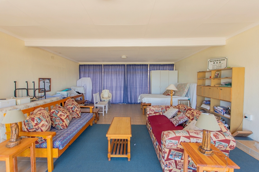 5 Bedroom Property for Sale in Velddrif Western Cape